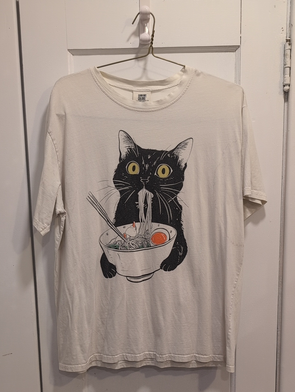 Cat Eating Ramen Cream T-shirt - XL